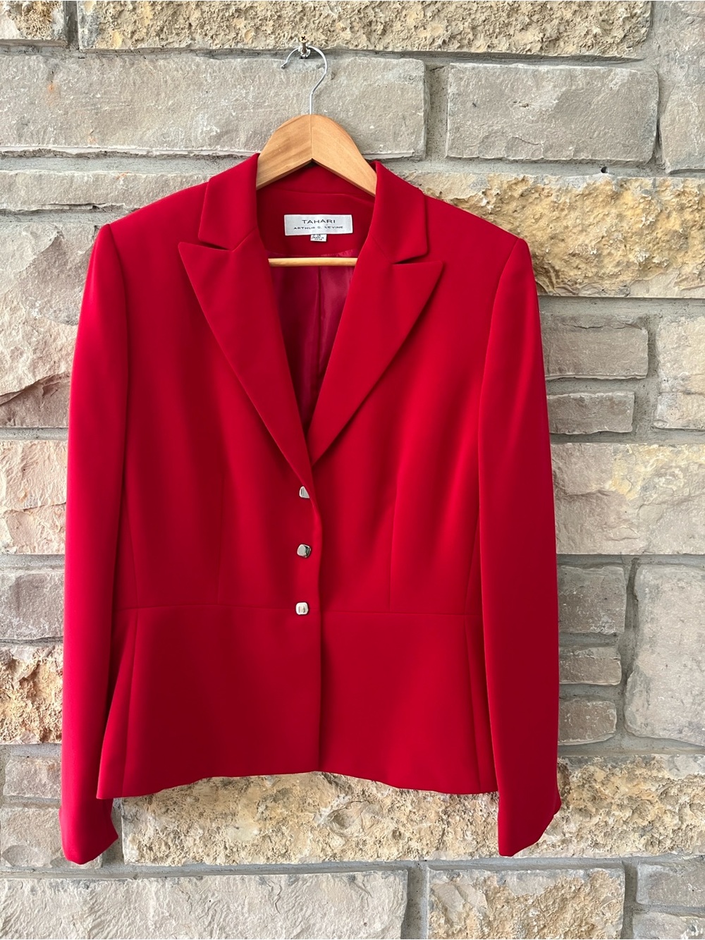 Tahari Red Women's Tailored Blazer with Silver Buttons Size 12